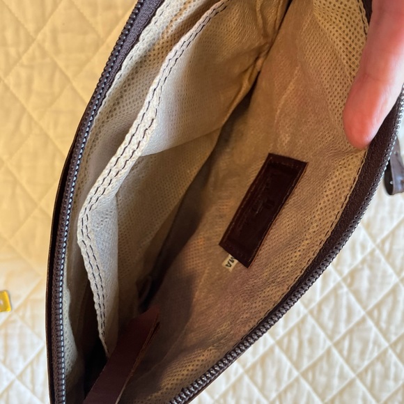 Leaders In Leather Hand Tooled Wristlet - Picture 3 of 8